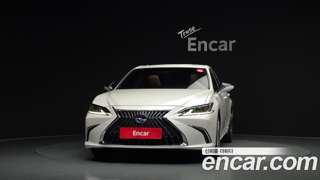 Lexus ES F-Sport — пробег 49 815 км — фото 3 из 5