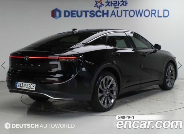 Toyota Crown 2.5 4WD Hybrid — пробег 141 546 км — фото 2 из 5