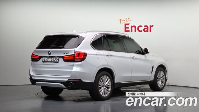 BMW X5 xDrive 30d — пробег 231 627 км — фото 2 из 5