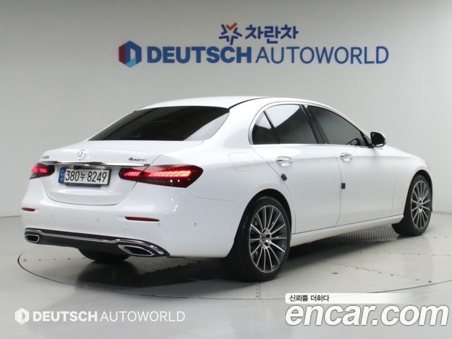 Mercedes-Benz E-Class E350 4MATIC Avantgarde — пробег 71 760 км — фото 2 из 5