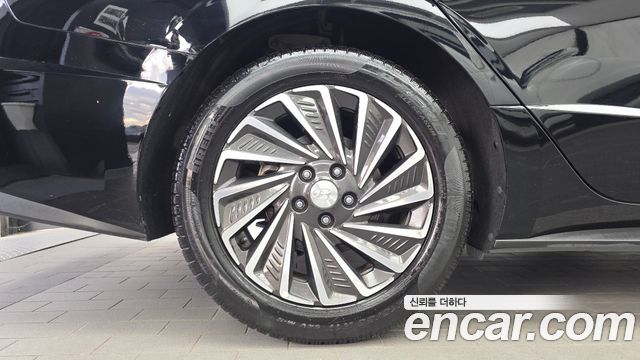 Hyundai Sonata Premium Plus — пробег 114 824 км — фото 5 из 5
