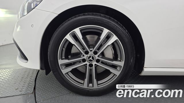 Mercedes-Benz E-Class E350 4MATIC Avantgarde — пробег 52 523 км — фото 5 из 5