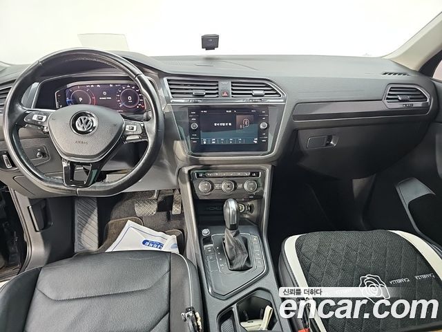 Volkswagen Tiguan 2.0 TDI Prestige — пробег 105 293 км — фото 5 из 5