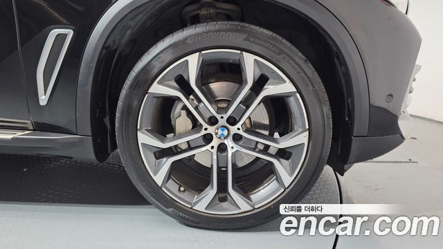 BMW X5 xDrive 40i xLine — пробег 77 583 км — фото 5 из 5