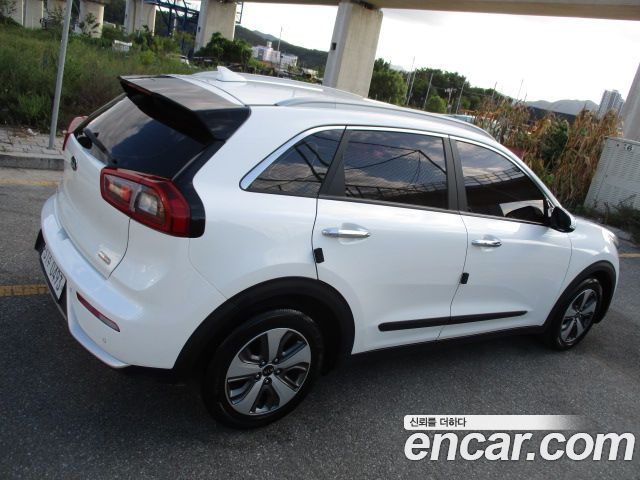 Kia Niro из Кореи Encar