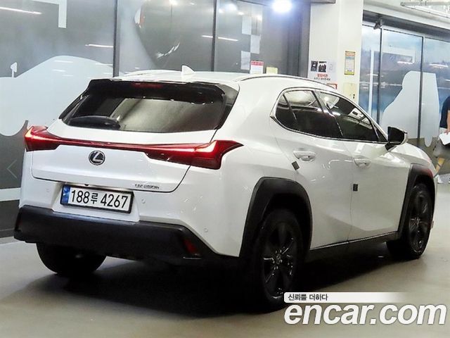 Lexus UX из Кореи Encar