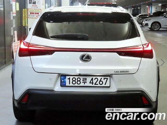 Lexus UX из Кореи Encar
