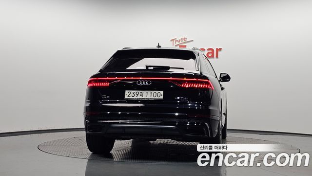 Audi Q8 55 TFSI Quattro Premium — пробег 52 940 км — фото 4 из 5
