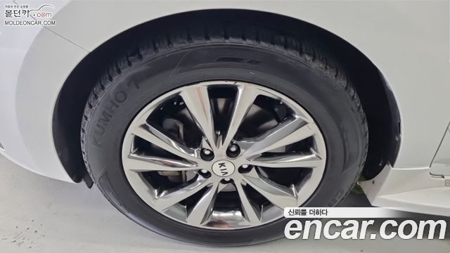 Kia Carnival 9-Seater Noblesse Special — пробег 127 000 км — фото 5 из 5