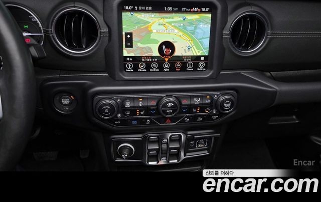 Jeep Wrangler 2.0 Overland Power Top 4Door 4xe — пробег 83 800 км — фото 5 из 5