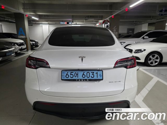 Tesla Model Y Long Range AWD — пробег 255 900 км — фото 5 из 5