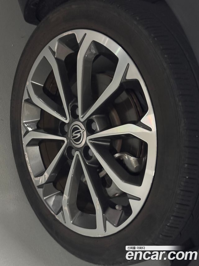 Ssangyong TIBOLI из Кореи Encar