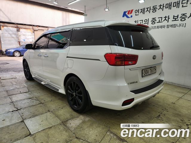 Kia Carnival из Кореи Encar