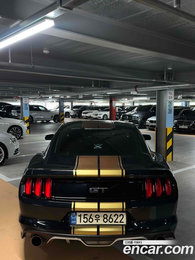 Ford Mustang Coupe — пробег 84 492 км — фото 5 из 5