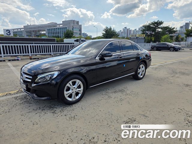 Mercedes-Benz C-Class C220 d 4MATIC — пробег 170 000 км — фото 2 из 5