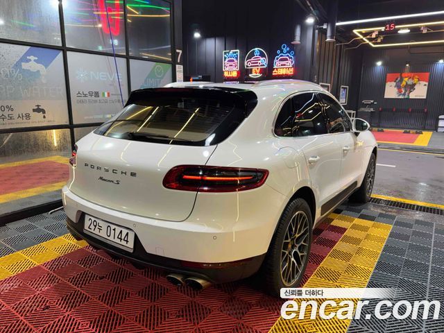 Porsche Macan 3.0 S Diesel 95B — пробег 182 000 км — фото 2 из 5