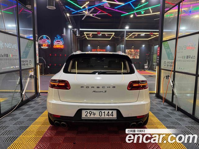 Porsche Macan 3.0 S Diesel 95B — пробег 182 000 км — фото 4 из 5