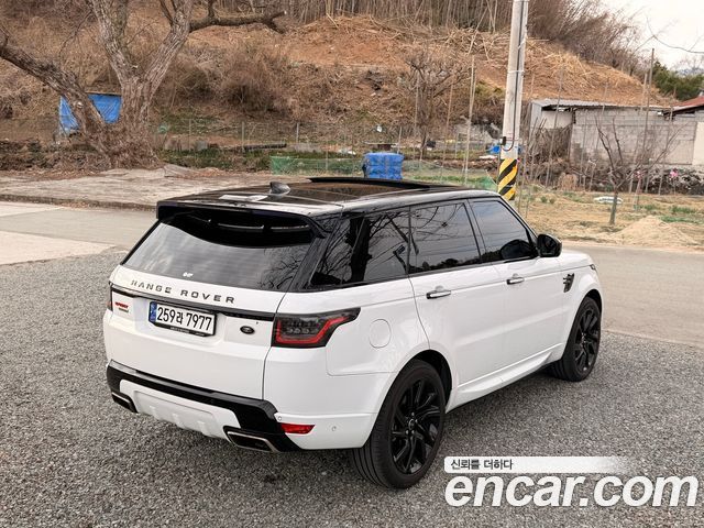 Land Rover Range Rover Sport 3.0 SDV6 HSE Dynamic — пробег 140 000 км