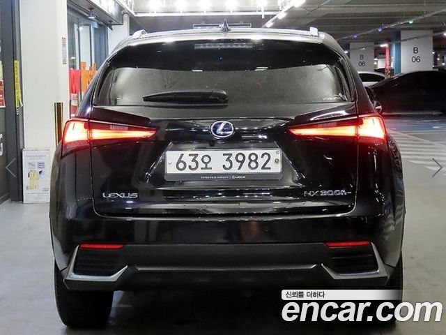 Lexus NX Supreme — пробег 45 400 км — фото 5 из 5