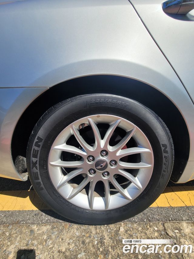 Hyundai Genesis из Кореи Encar