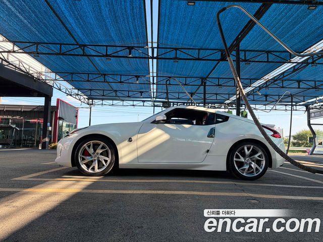 Nissan 370Z 3.7 Coupe Z34 — пробег 61 000 км
