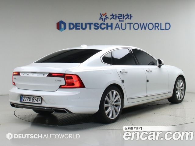 Volvo S90 D5 AWD Inscription — пробег 220 000 км