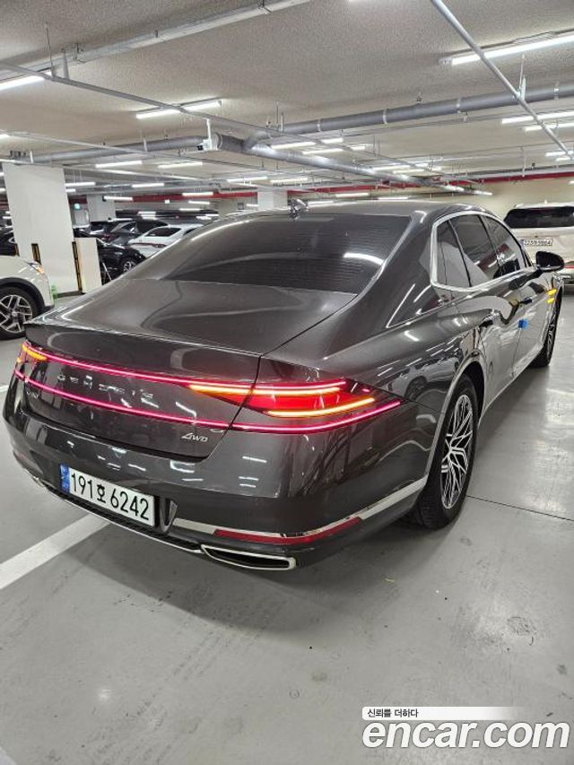 Genesis G90 Gasoline 3.5 Turbo AWD — пробег 89 732 км
