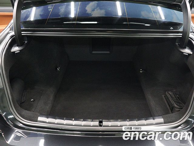 BMW 7-Series 740i xDrive M Sport Limited — пробег 30 340 км