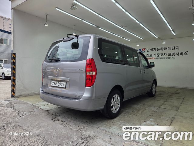 Hyundai Starex 12-Seater Wagon CVX Deluxe — пробег 62 741 км
