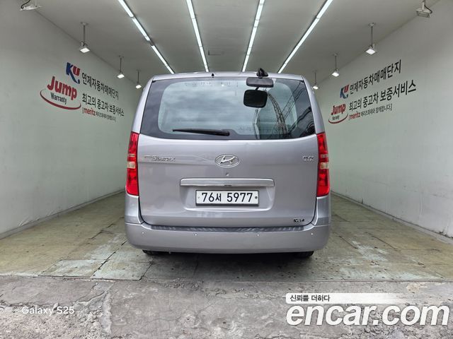 Hyundai Starex 12-Seater Wagon CVX Deluxe — пробег 62 741 км