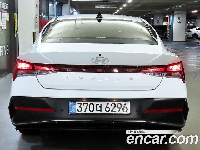 Hyundai AVANTE 1.6 Modern — пробег 4 857 км
