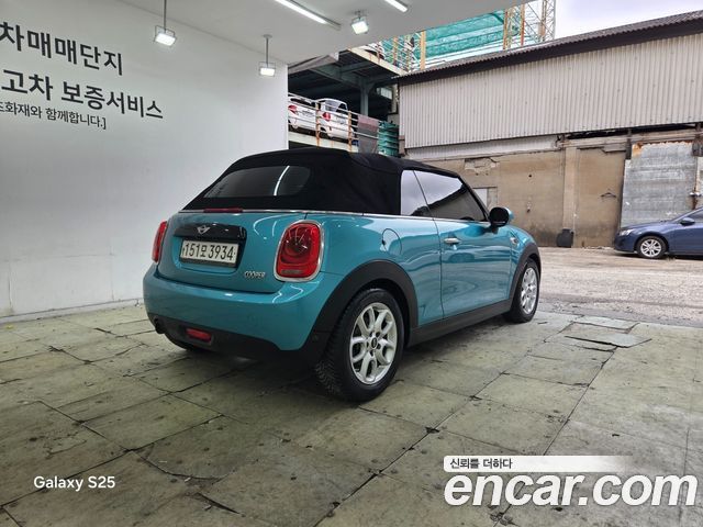 Mini Cooper Convertible Standard 3rd Generation — пробег 174 366 км