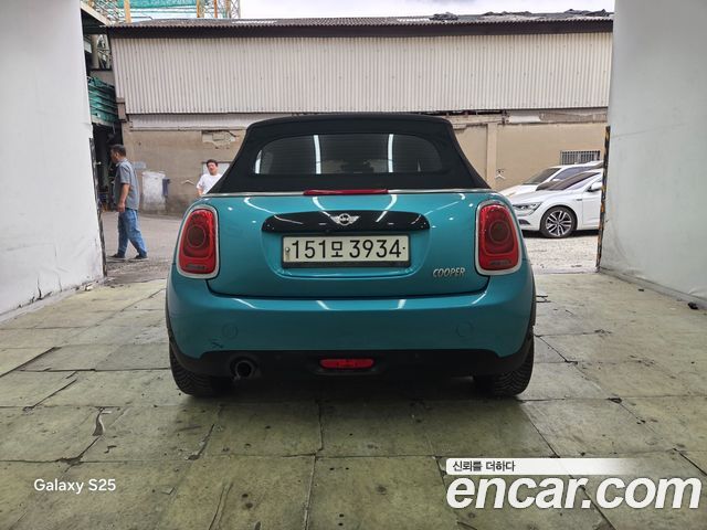 Mini Cooper Convertible Standard 3rd Generation — пробег 174 366 км