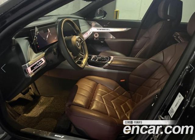 BMW i7 xDrive 60 Design Pure Excellence — пробег 87 200 км