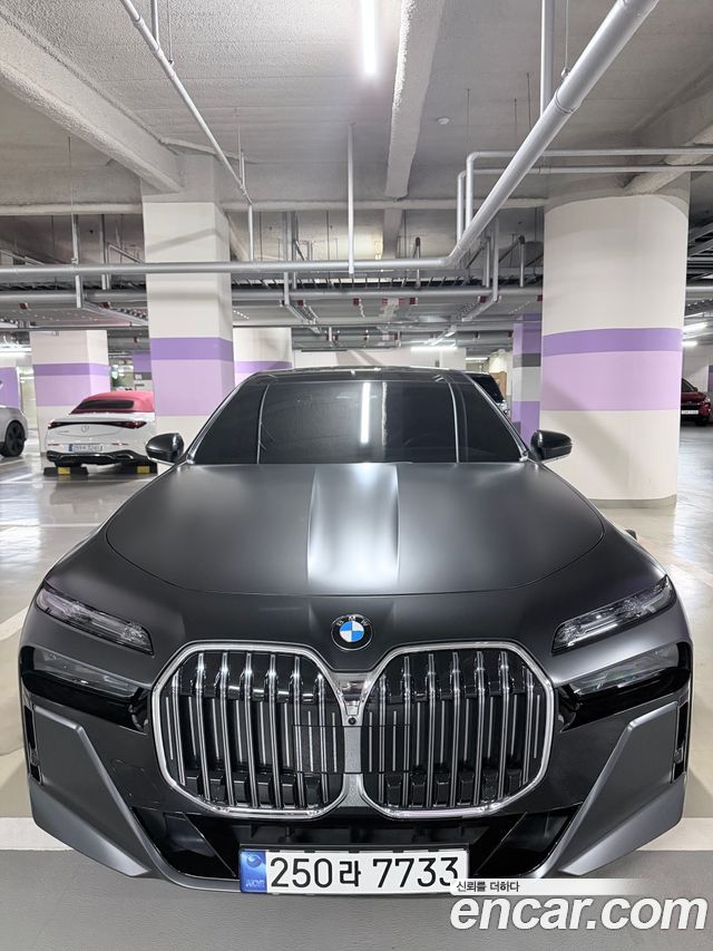 BMW 7-Series 740i sDrive M Sport — пробег 40 000 км