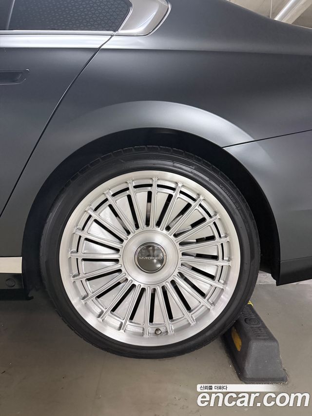 BMW 7-Series 740i sDrive M Sport — пробег 40 000 км