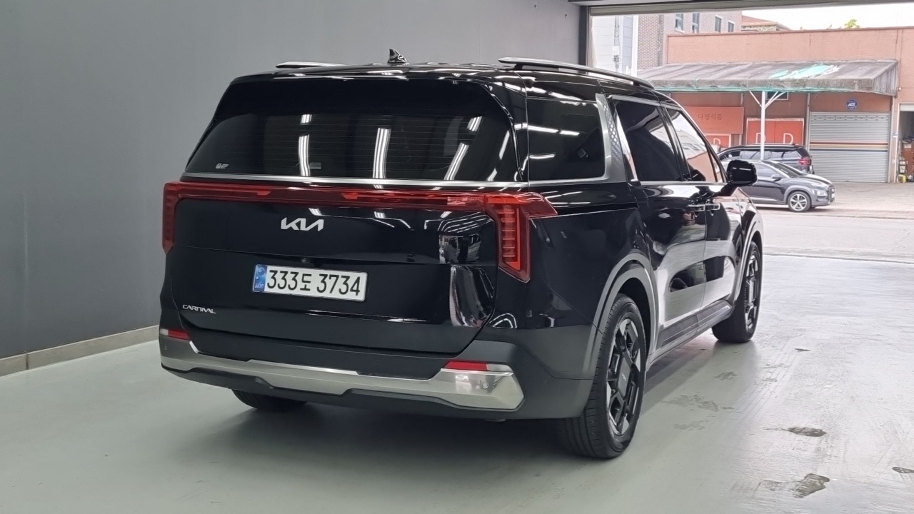 Kia Carnival Diesel 9-Seater Noblesse — пробег 79 835 км