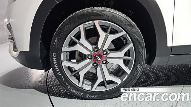 Kia Seltos из Кореи Encar