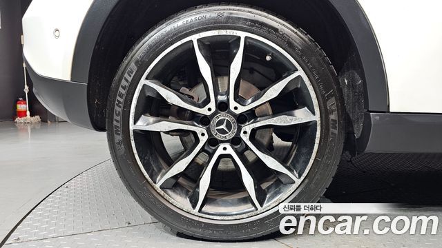 Mercedes-Benz GLA-Class GLA250 4MATIC — пробег 163 866 км