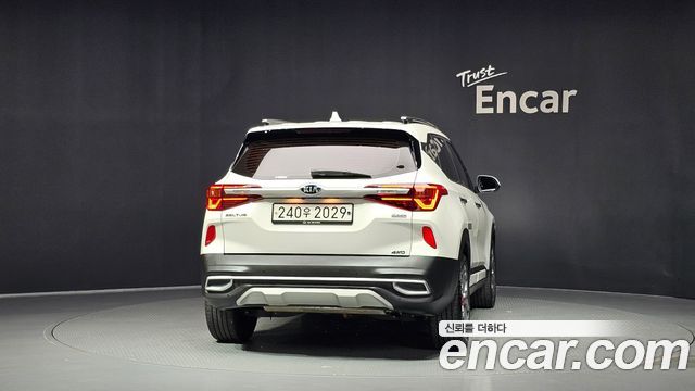 Kia Seltos из Кореи Encar