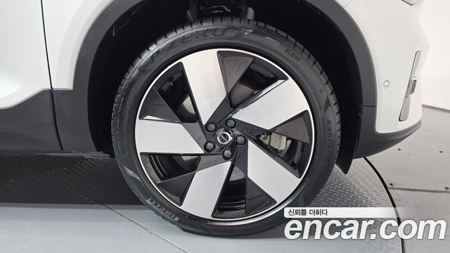 Volvo C40 из Кореи Encar