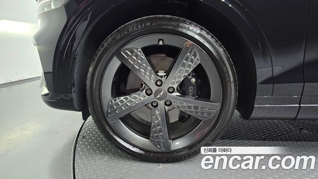 Genesis GV70 из Кореи Encar