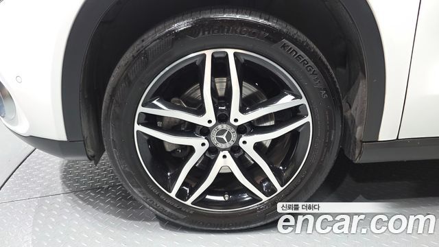 Mercedes-Benz GLA-Class GLA220 Premium — пробег 97 961 км