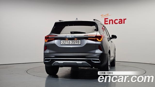 Kia Seltos из Кореи Encar