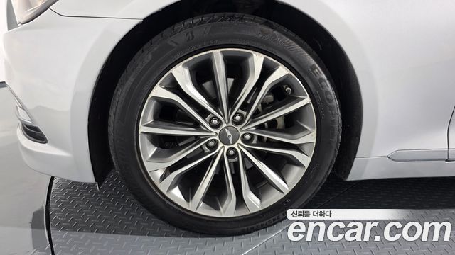 Hyundai Genesis из Кореи Encar