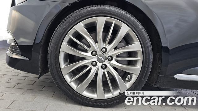 Hyundai Genesis из Кореи Encar