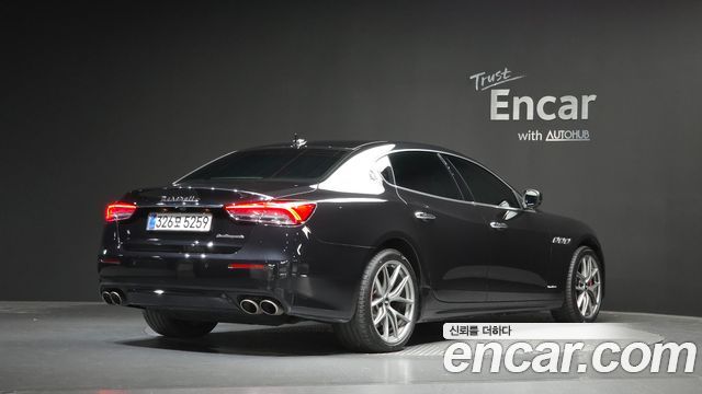 Maserati Quattroporte из Кореи Encar