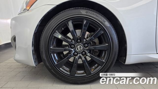 Lexus IS Premium XE20 — пробег 108 623 км — фото 5 из 5