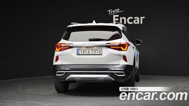 Kia Seltos из Кореи Encar