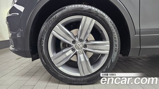 Volkswagen Tiguan 2.0 TDI 4Motion Prestige — пробег 68 865 км — фото 5 из 5